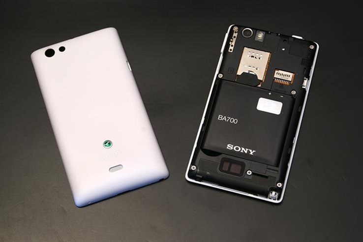 Sony Xperia Miro (29).jpg